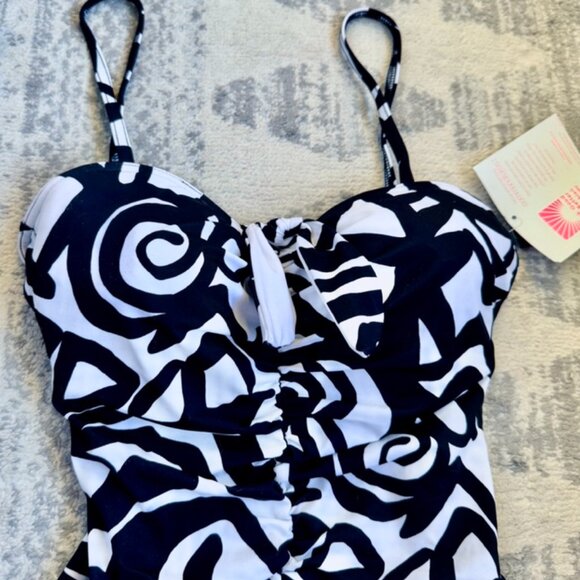 NWT It Figures! Tummy Thinner Black and White Swirl One Piece Swimsuit - Picture 2 of 4